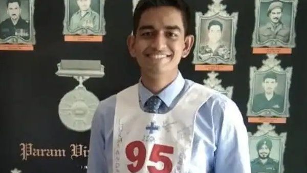 UPSC NDA EXAM: ઓડિસાના રોનિત રંજન બન્યા ટોપર, મુખ્યમંત્રી અને રાજ્યપાલે આપી શુભકામના