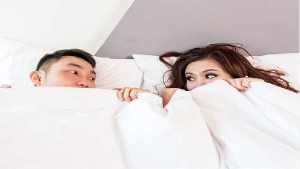 કોરોના વાયરસની સ્થિતિમાં શારીરિક સંબંધ કોરોના વાયરસની સ્થિતિમાં શારીરિક સંબંધ