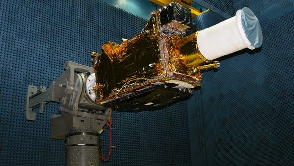 ISRO લોન્ચ કરશે શક્તિશાળી સેટેલાઇટ, દુશ્મનોની દરેક હીલચાલપર રહેશે નજર, 16 એપ્રિલથી સેનાની ટેંશન ખતમ