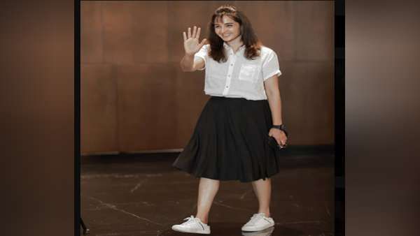 42ની ઉંમરમાં 20 વર્ષની લાગે છે મલયાલમ અભિનેત્રી મંજૂ વૉરિયર, જુઓ ફેશનેબલ લુક