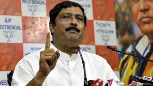 કુચ બિહારની ઘટના વિશે બીજેપી નેતાએ આપ્યું વિવાદાસ્પદ નિવેદન, કહ્યું- 4 નહી 8 લોકોને મારવી હતી ગોળી