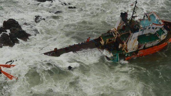 Cyclone Tauktae: Barge P-305ના કેપ્ટન સામે બિન-ઈરાદાપાત્ર હત્યાનો કેસ નોંધાયો