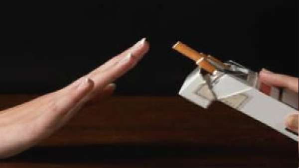 કોરોના મહામારી દરમિયાન કેટલુ ખતરનાક છે સ્મોકિંગ અને તમાકુ