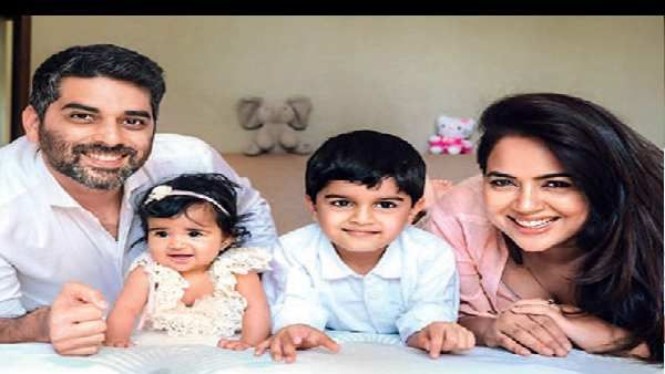 યમ્મી મમ્મી કે સેક્સી સેમ? યમ્મી મમ્મી કે સેક્સી સેમ?