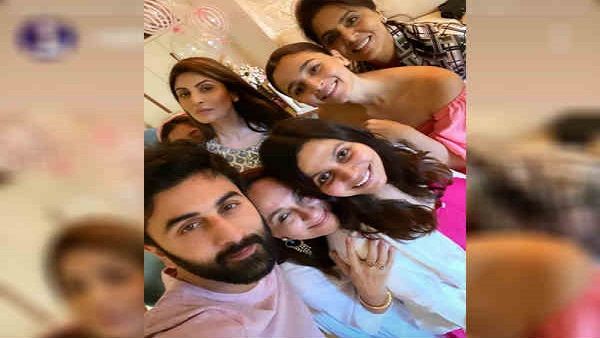 ભટ્ટ અને કપૂર પરિવાર એકસાથે