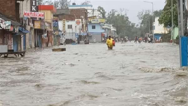 વાવાઝોડા યાસ માટે ભારે વરસાદનુ એલર્ટ 