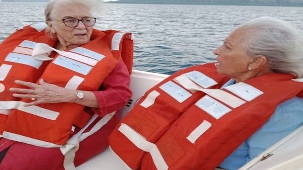 હેલન હેલન