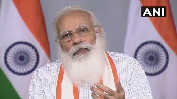 કોરોના વિશે જિલ્લાધિકારીઓ સાથે બેઠકમાં શું બોલ્યા પીએમ મોદી - વેક્સીનની બરબાદી રોકવી પડશે