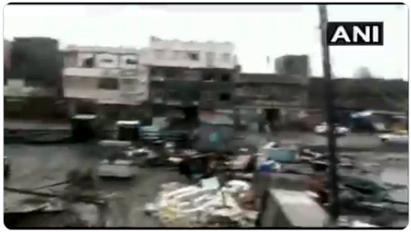 જનજીવન અસ્તવ્યસ્ત જનજીવન અસ્તવ્યસ્ત