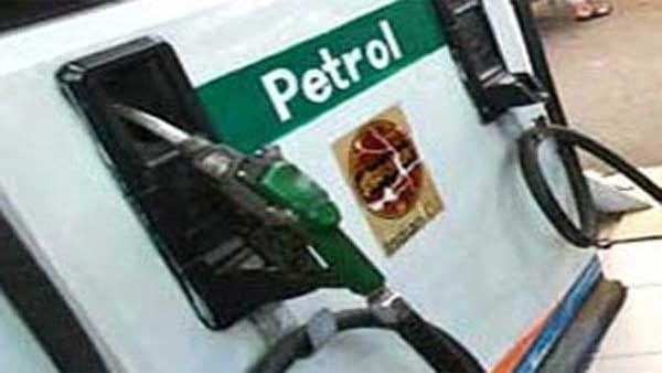 Petrol-Diesel Price: પેટ્રોલ અને ડીઝલમાં ભાવમાં ફરીથી વધારો, જાણો આજનો રેટ