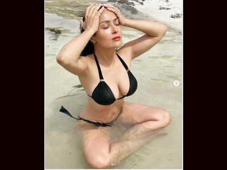 સલમા હાએક