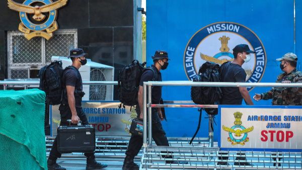 ડ્રોન એટેક બાદ જમ્મુ એરફોર્સ સ્ટેશન ઉપર લગાવાઇ એન્ટી ડ્રોન સિસ્ટમ, જામર કરાયા ઇંસ્ટોલ