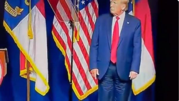 ચર્ચામાં ડોનાલ્ડ ટ્રમ્પનુ પેન્ટ