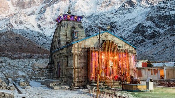 Char Dham Yatra: હાઈકોર્ટના ચુકાદા બાદ ઉત્તરાખંડ સરકારે સ્થગિત કરી ચારધામ યાત્રા, નવી ગાઈડલાઈન જાહેર