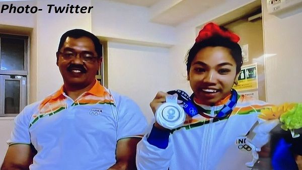 Tokyo Olympics: સિલ્વર મેડાલિસ્ટ મીરાબાઈ ચાનૂના કોચને મળશે 10 લાખનું ઈનામ
