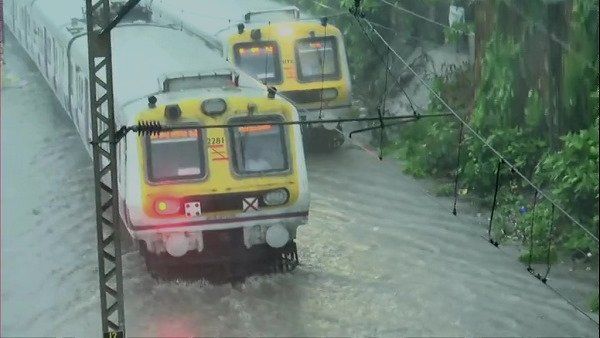 દિલ્લી-યુપીમાં થઈ શકે છે વરસાદ, જાહેર થયુ એલર્ટ