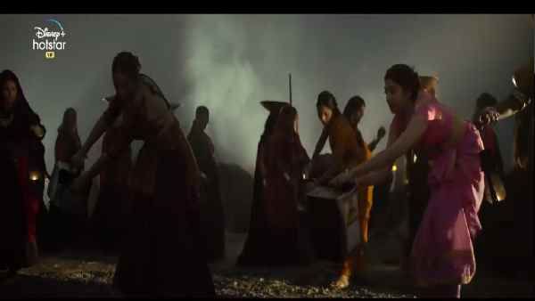 Bhuj the Pride of India: પાકિસ્તાન સાથેના યુદ્ધમાં 300 મહિલાઓની બહાદૂરીની કહાની