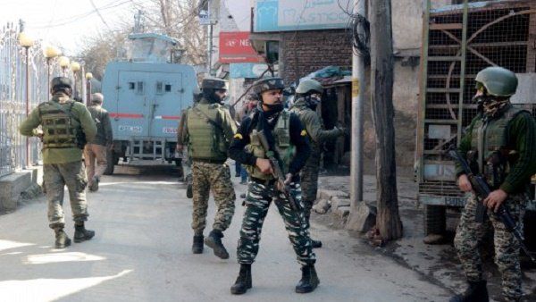 BJP નેતા ઇશ્ફાક મીર ઉપર નથી થયો આતંકી હુમલો, PSOએ ભુલથી ચલાવી હતી ગોળી- કુપાવાડા SSP