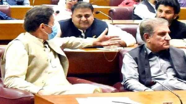 ઈમરાન ખાન તરફથી સ્પષ્ટતા