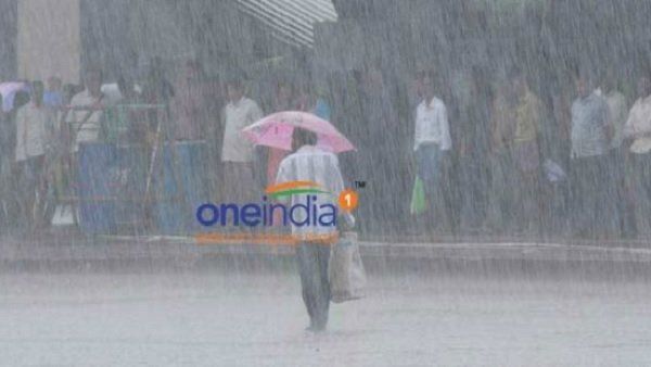 વરસાદના કારણે પૂરની સ્થિતિ વરસાદના કારણે પૂરની સ્થિતિ