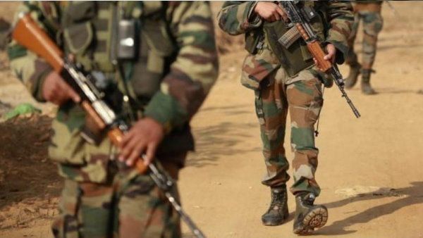 ભારતીય સેનાના બે જવાનો પાકિસ્તાન માટે જાસૂસી કરતા પકડાયા