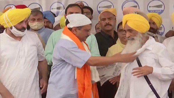 પંજાબમાં ચૂંટણી પહેલા અકાલી દળને મોટો ઝટકો, પૂર્વ મંત્રી સેવા સિંહ સેખવા AAPમાં સામેલ