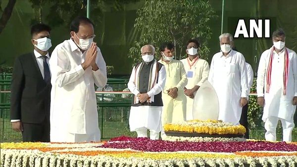 અટલ બિહારી વાજપેયીની પુણ્યતિથિ - રાષ્ટ્રપતિ, ઉપરાષ્ટ્રપતિ અને PM મોદીએ આપી શ્રદ્ધાંજલિ