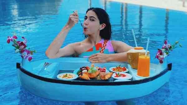 તસવીરોથી આગ લગાવે છે સારા