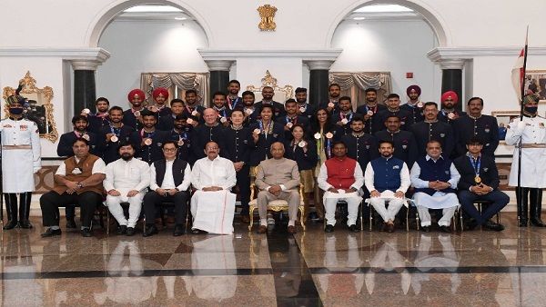 ભારતની ઓલિમ્પિક ટીમે રાષ્ટ્રપતિ કોવિંદ સાથે મુલાકાત કરી, દીકરીઓને વધુ તક આપવા અપીલ કરી!