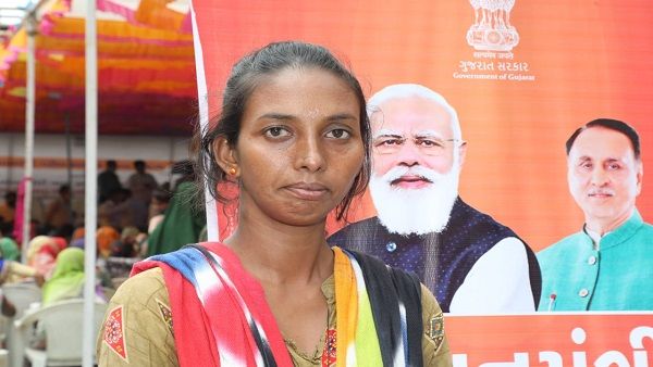 સરકારની ત્રણ યોજનાઓએ બદલ્યુ ગરીબ મહિલાનું જીવન
