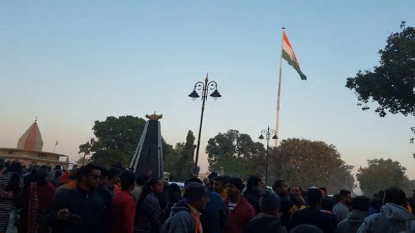 મથુરામાં 100 ફૂટ ઉંચો તિરંગો ફરકાવાયો