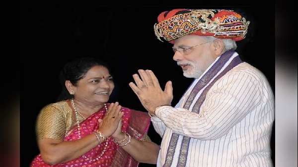 વ્યવસાયે ડૉક્ટર છે નીમાબેન આચાર્ય