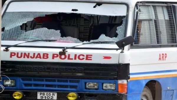 સવારથી ખેડૂતો ભેગા થવા લાગ્યા