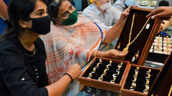 સોનું ખરીદતી વખતે શું ધ્યાનમાં રાખજો