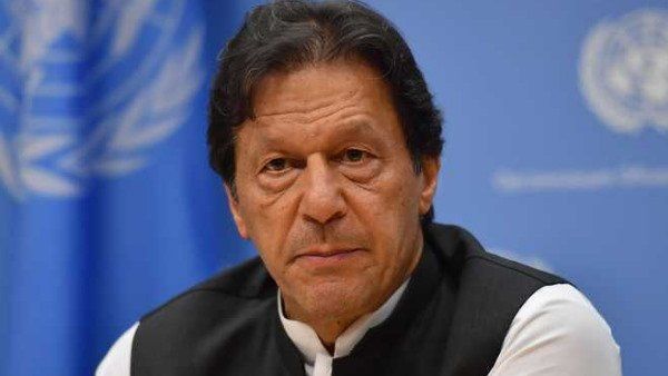 કેમ ઘેરાયા ઈમરાન ખાન? કેમ ઘેરાયા ઈમરાન ખાન?