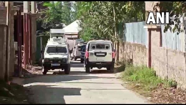 બાંદીપોરા એન્કાઉન્ટરમાં 2 આતંકવાદીઓ ઠાર, ભાજપના નેતાની હત્યાનો આરોપ