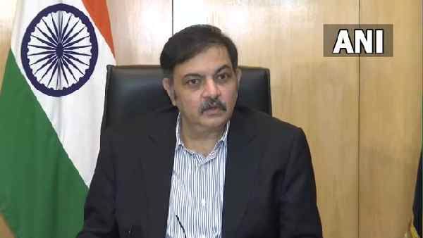 અબુ બકરે દેવબંદમાંથી ઇસ્લામિક શિક્ષણ લીધું છે