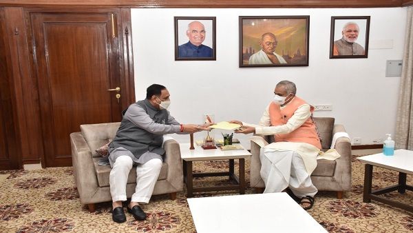 વિજય રૂપાણીનું મુખ્યમંત્રીની ખુરશી છોડવા પાછળનું શું છે મુખ્ય કારણ?