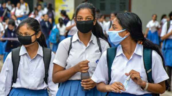 Corona Virus:શાળા, જીમ અને સિનેમા હોલ ખોલવાનો નિર્ણય ખતરાના ખેલ સમાન? આ રહ્યું કારણ!