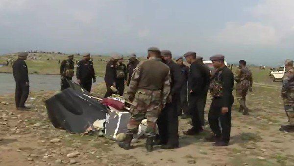 જમ્મુઃ ઉધમપુરમાં સેનાનુ હેલીકૉપ્ટર દૂર્ઘટનાનો શિકાર, બંને પાયલટ ઘાયલ