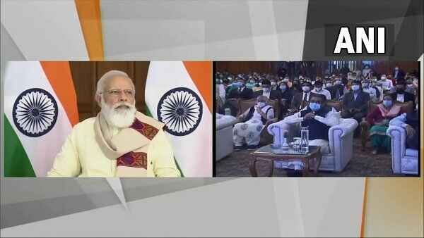 હિમાચલ પ્રદેશમાં 100 ટકા લોકોને રસીનો પ્રથમ ડોઝ મળ્યો, પીએમ મોદીએ પ્રશંસા કરી!