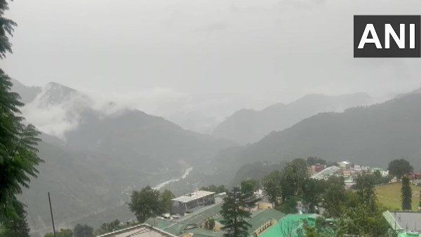 ઉત્તરાખંડમાં ભારે વરસાદનુ એલર્ટ, ચારધામ યાત્રા રોકવામાં આવી