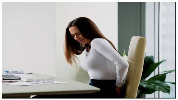 વધુ સમય સુધી બેસી રહેવાથી પણ થઈ જાય છે પાઈલ્સ, જાણો લક્ષણો, કારણો અને ઈલાજ