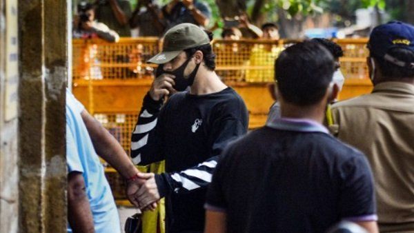 'અચિત કુમાર સાથે ચેટ ફૂટબૉલ વિશે છે'