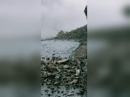 ચારધામ યાત્રા રોકવી પડી