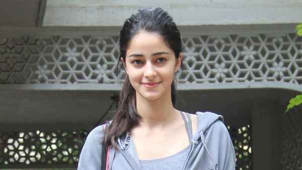 ડ્રગ્સ કેસ: એનસીબીની ઓફીસથી ઘરે પરત ફરી અનન્યા પાંડે, ફરી થશે પુછપરછ