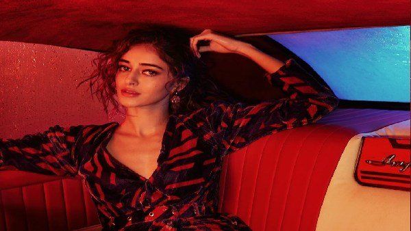 ઇન્સ્ટાગ્રામ પર પોપ્યુલર છે 21 વર્ષીય અનન્યા ઇન્સ્ટાગ્રામ પર પોપ્યુલર છે 21 વર્ષીય અનન્યા