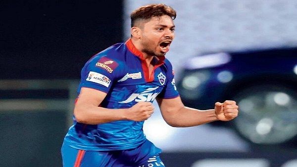 આવેશ ખાન