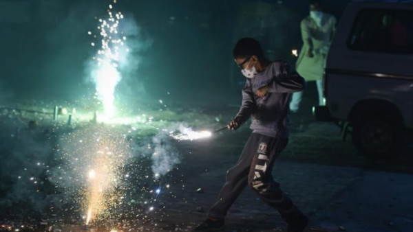 ફટાકડા પર પ્રતિબંધ કોઈ એક સમુદાય વિરુદ્ધ ગણવો યોગ્ય નથીઃસુપ્રીમ કોર્ટ