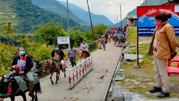 ઉત્તરાખંડમાં ચારધામ યાત્રા ફરી શરૂ, બદ્રીનાથ હાઇવે રિપેર માટે ટીમ કામે લાગી!